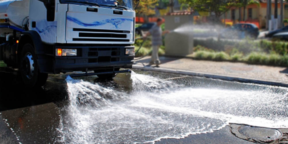 Lavagem de Ruas no Centro de São Paulo | Zona Sul | Zona Norte | Zona Leste | Zona Oeste | Fluir Transporte de Água Potável 